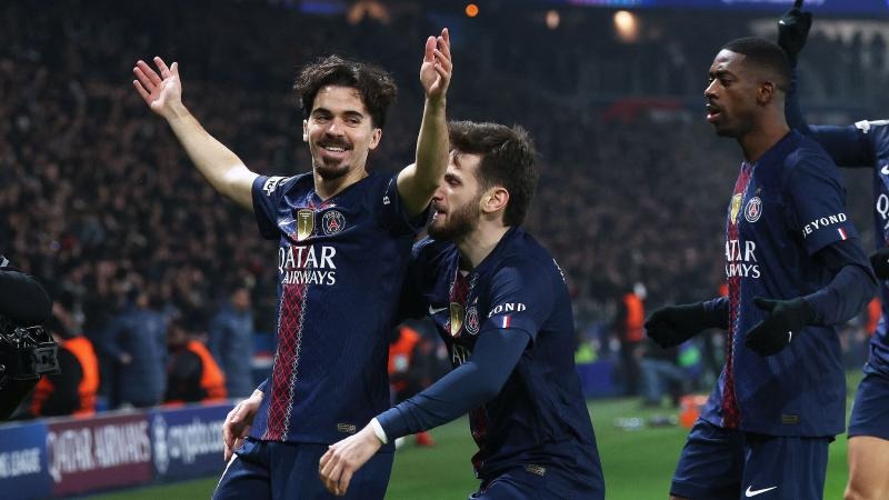 火箭惜败开拓者，西部第六岌岌可危，杜兰特空砍37分，乌度卡固执害惨火箭